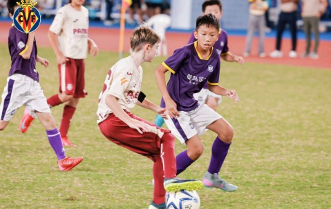 西甲榜首俱乐部梯队来了！足球小将在温州以球会友