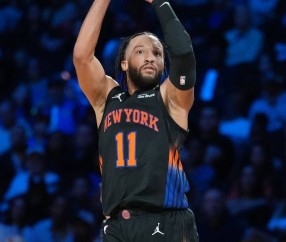 实至名归！布伦森喜获NBA杯MVP