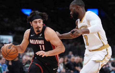 怀特33+5+6韦尔24+14 凯尔特人末节发力扑灭热火