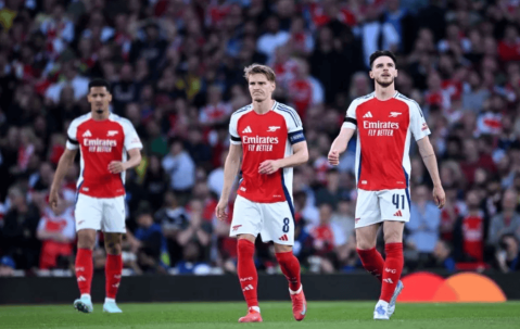 主场沦陷+定位球崩盘！丢球成致命伤，阿森纳落后巴黎，亿元防线能否守住欧冠奇迹？