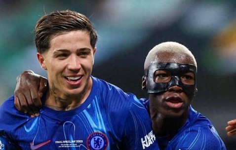 告别皇马！切尔西反挖亿元中场，阿隆索更爱恩佐，两巨星互换东家