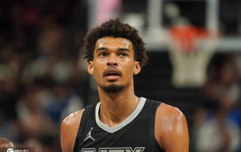 右肩深静脉血栓痊愈!文班亚马：我又能打篮球了