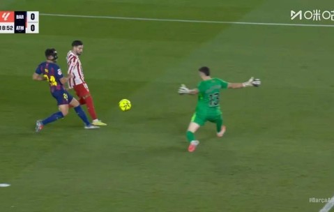 硬碰硬！巴萨3-1马竞 超越皇马领跑西甲