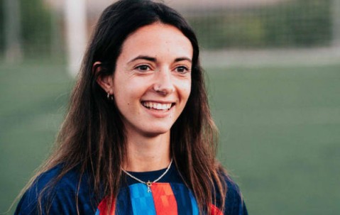 双冠加冕！巴萨女足蝉联环足奖最佳球队，邦马蒂三连庄书写女足传奇