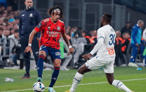 法甲焦点战：马赛VS巴黎圣日尔曼 赛前全方位分析与比分预测