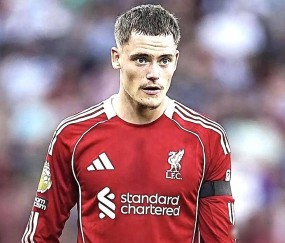 4-0！德甲冠军提前发货！这队15轮不败，场均赢3球，62年纪录被改写