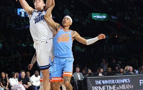 杨翰森8分钟10+2得分全场第二 5中4数据力压克林根