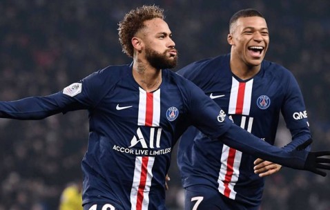 世俱杯巅峰对决：巴黎圣曼 VS 皇马，足坛巨擘的王者之争