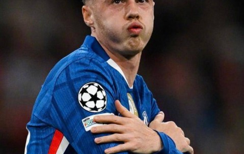 从2-0到2-2！帕尔默传射+错失空门绝杀，伦敦雨夜切尔西主场翻车