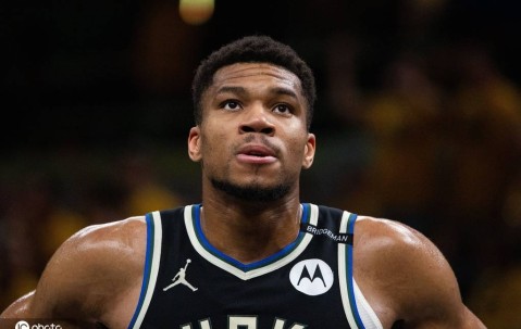 雄鹿连续三年倒在季后赛首轮 字母哥最后一战？