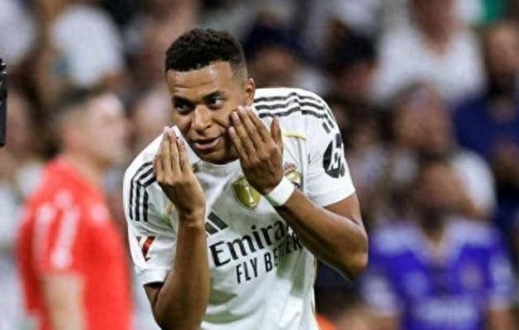 维尼修斯双响、姆巴佩破门，皇马3-1力克比利亚雷亚尔登顶西甲