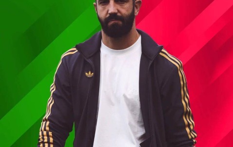 曼联高层对阿莫林分歧曝光，两人力挺两人质疑！12月战绩或定其未来