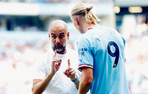 12场22球！瓜迪奥拉钦定一人做保镖，哈兰德扛着曼城前进！