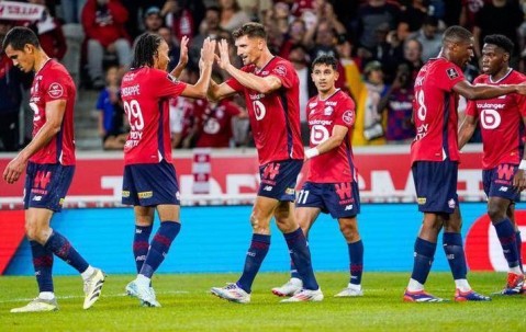 法甲保级大战：昂热主场阻击欧冠冲刺者里尔