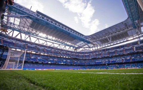 要逆转阿森纳！皇马拿出两大奇招，新球场成关键，这钱没白花