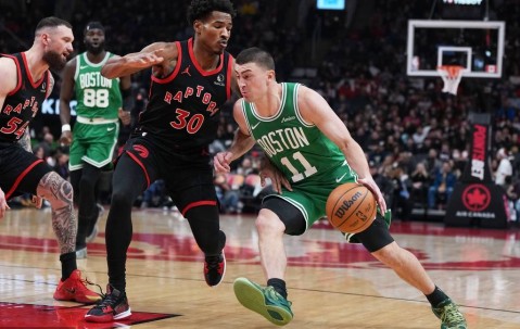 普理查德33+8+10英格拉姆24+7 绿军擒猛龙迎2连胜