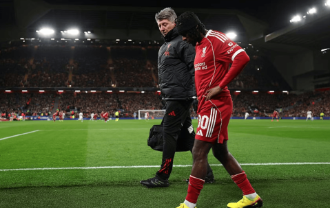 斯洛特暗示暂不引援，尽管利物浦伤病问题持续加剧