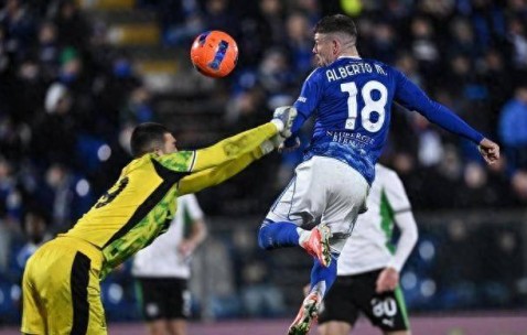 随着米兰1-0拉齐奥登顶，尤文2-1，科莫2-0，意甲最新积分榜出炉