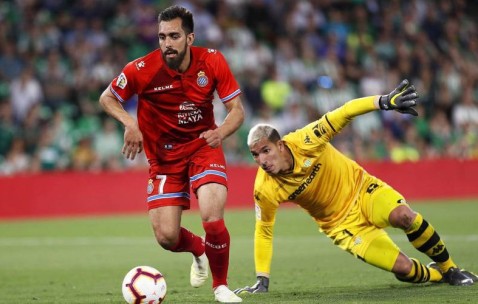 西甲保级VS争冠！巴伦西亚主场绝地反击？比利亚雷残阵破梅斯塔利亚