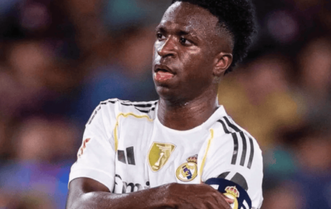 皇马危机爆发！曝熊皇下场后又冲阿隆索发脾气 批2队友不给他传球