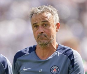 平息巴黎圣日耳曼内乱!恩里克罕见发声,誓争欧冠卫冕,维护金球巨星尊严