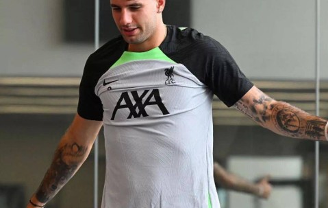 25岁索博斯洛伊同意续约，利物浦锁定中场核心