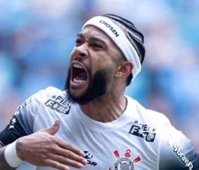 巴甲实力不输英超!32岁荷兰国脚老将德佩碾压利物浦、曼联锋线球员