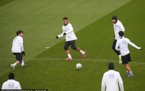 法甲巅峰对决：巴黎圣日耳曼vs马赛数据前瞻与战术解析