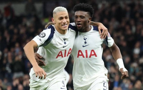 3球横扫！2次点球加1记乌龙，弗兰克打造热刺欧冠主场零封传奇