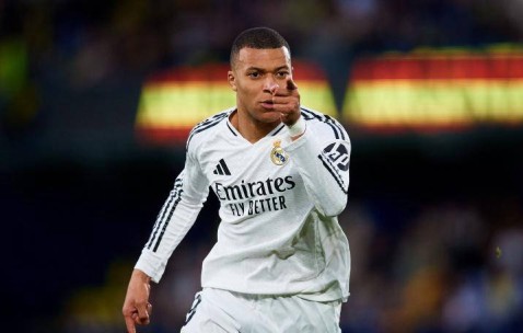 姆巴佩展现领袖风范，助皇马连场进球胜巴萨