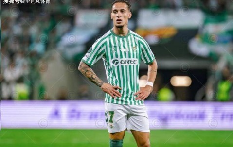 加速离开！不转会就被雪藏整个赛季，曼联给安东尼下达最后通牒