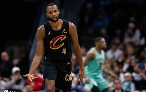 NBA官方公布最佳防守阵容 莫布利追梦阿门领衔一阵