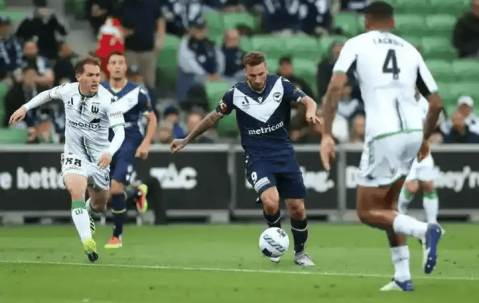 特鲁瓦VS朗斯 法乙榜首守主场，法甲劲旅冲连胜