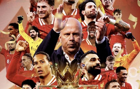 安菲尔德红色海洋！利物浦夺得英超冠军，女球迷脱衣庆祝