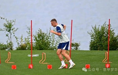 两根老枪回归意甲，佛罗伦萨免签39岁哲科，因莫比莱加盟博洛尼亚