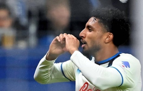 26岁巴西全能中场闪耀意甲，4000万欧身价引发四大豪门激烈争夺