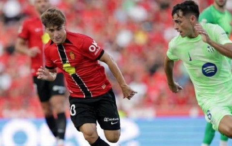 欧足联非正式同意巴萨请求，欧冠小组赛先踢客场