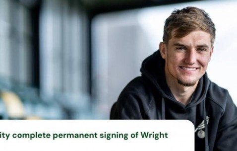 官方：诺维奇买断曼城19岁中场赖特 费用可达300万镑 含回购&二转