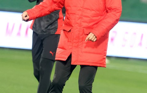 AC米兰重磅签约！2000万欧元引进热那亚后卫德温特，未来可期！