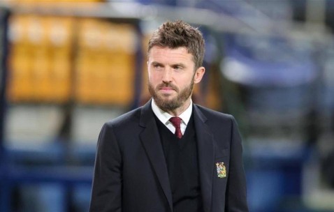 曼联选帅：索尔斯克亚淘汰，44岁少帅接手帅印！罗马诺已确认！