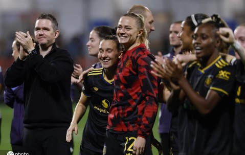 曼联女足1-0马德里竞技女足 取得赛事两连胜</title>
        
    <title>曼联女足1-0马德里竞技女足 取得赛事两连胜