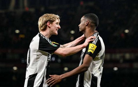 1亿豪砸+24小时加速！利物浦抢伊萨克最后机会，纽卡疯狂截胡？