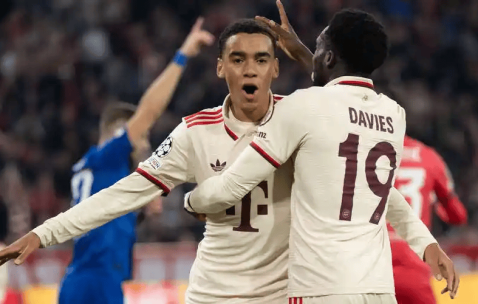 德甲勒沃库森多线作战开云稳步前行