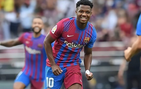 22岁泯然众人！法蒂将与巴塞罗那分道扬镳，下一站锁定法甲劲旅