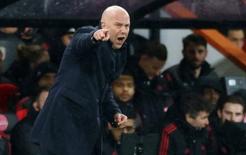 范戴克一锤定音，利物浦客场1-0险胜桑德兰：斯洛特盛赞零封表现