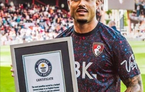 五大联赛浪子书写独特传奇！获得吉尼斯认证，创造英超赛场神迹