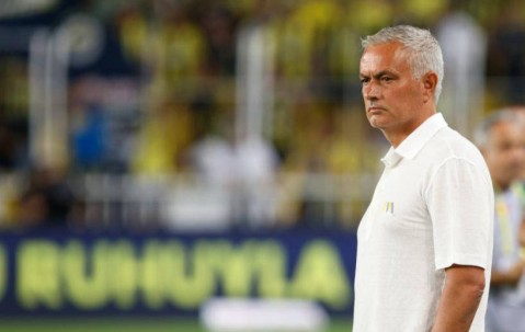 欧冠激情夜：巴黎意外闷平，多特2-2鏖战，尤文穆帅双双两连胜