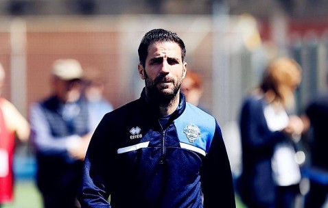 平均年龄不到24岁，法布雷加斯带平民球队掀翻卫冕冠军，意甲黑马太疯狂