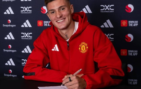 贝巴：我谨慎看待塞斯科，霍伊伦齐尔克泽来曼联之前踢得也很好