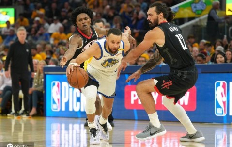 库里36+9+7巴特勒伤停 勇士逆转火箭总分2-1